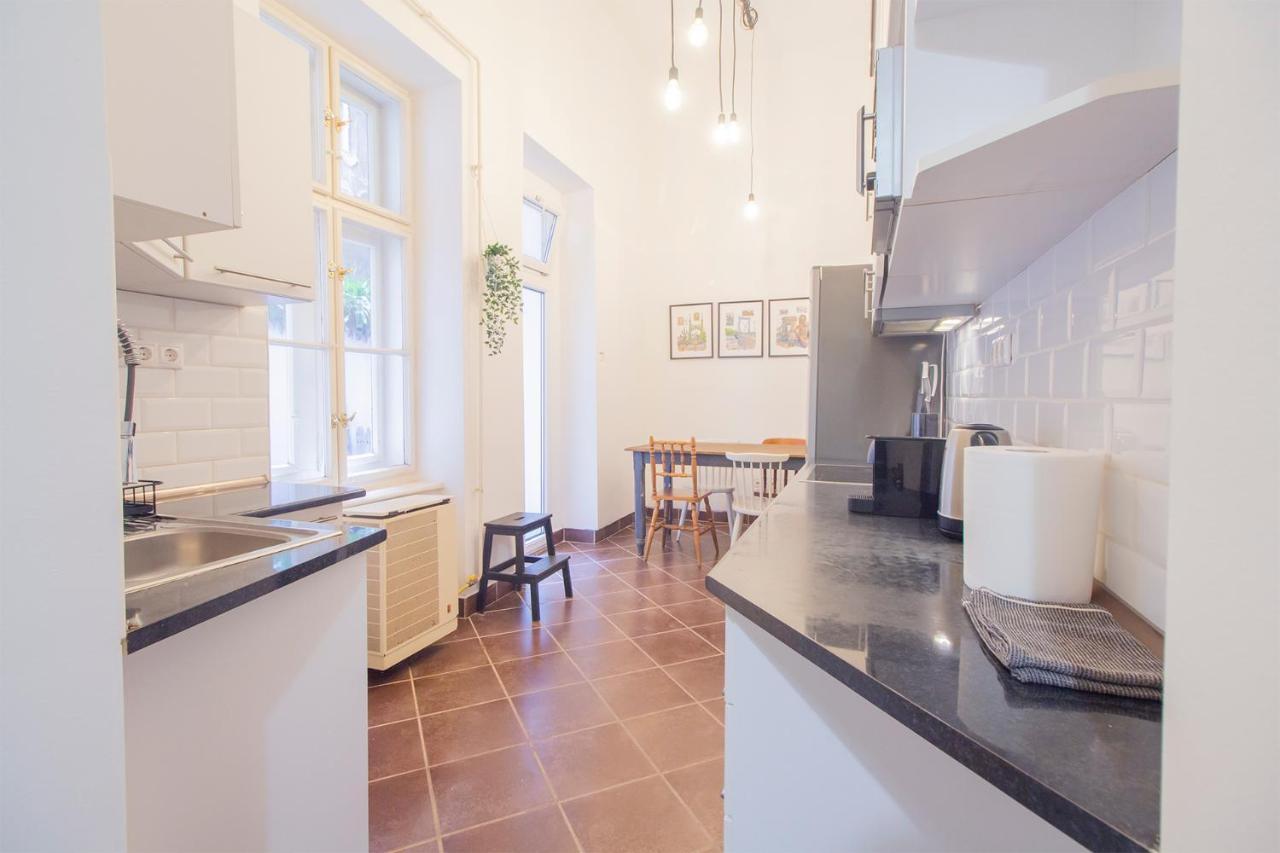 Industrial Double Loft Apartment Budapest Exterior foto